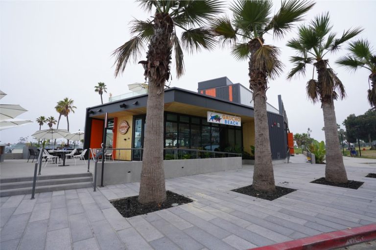 gaucho beach long beach 768x511